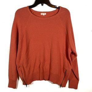 Silence + Noise Orange Side Zip Sweater
Size Small